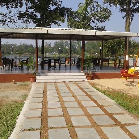 Savshanti Lake Resort Szaputara Kültér fotó