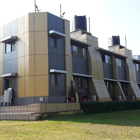 Savshanti Lake Resort Szaputara Kültér fotó